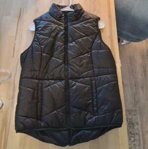 Women's Black Quilted Vest